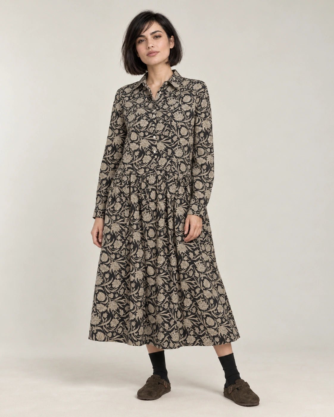 Abito camicia nero, vista frontale - MADAME VENICE - FW26 - ANGELICA - PORTOGALLO FIORI #Colore_Nero