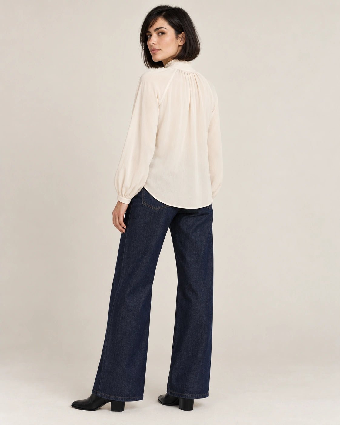 Camicia arriccio naturale, vista posteriore - MADAME VENICE - FW26 - CLEOPATRA - CREPE COTONE #Colore_Naturale