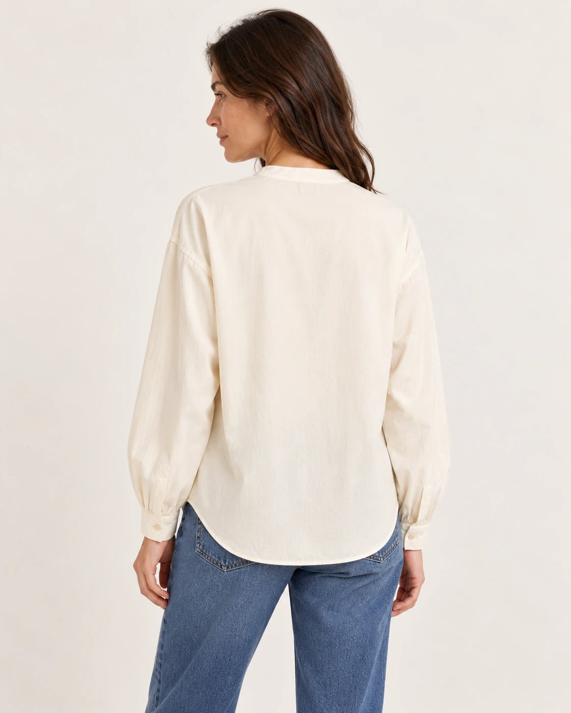 Camicia coreana naturale, vista posteriore - MADAME VENICE - FW25 - CHARLOTTE - COTTON BIO #Colore_Natural