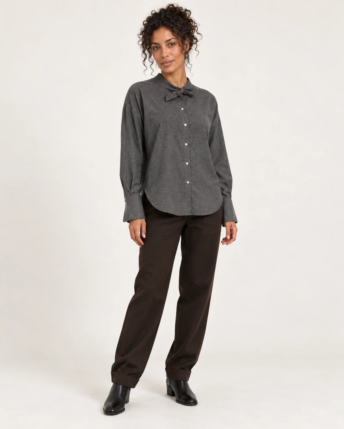 Camicia fiocco grigio, vista frontale - MADAME VENICE - FW25 - CELIA - TWILL MELANGE #Colore_Grey
