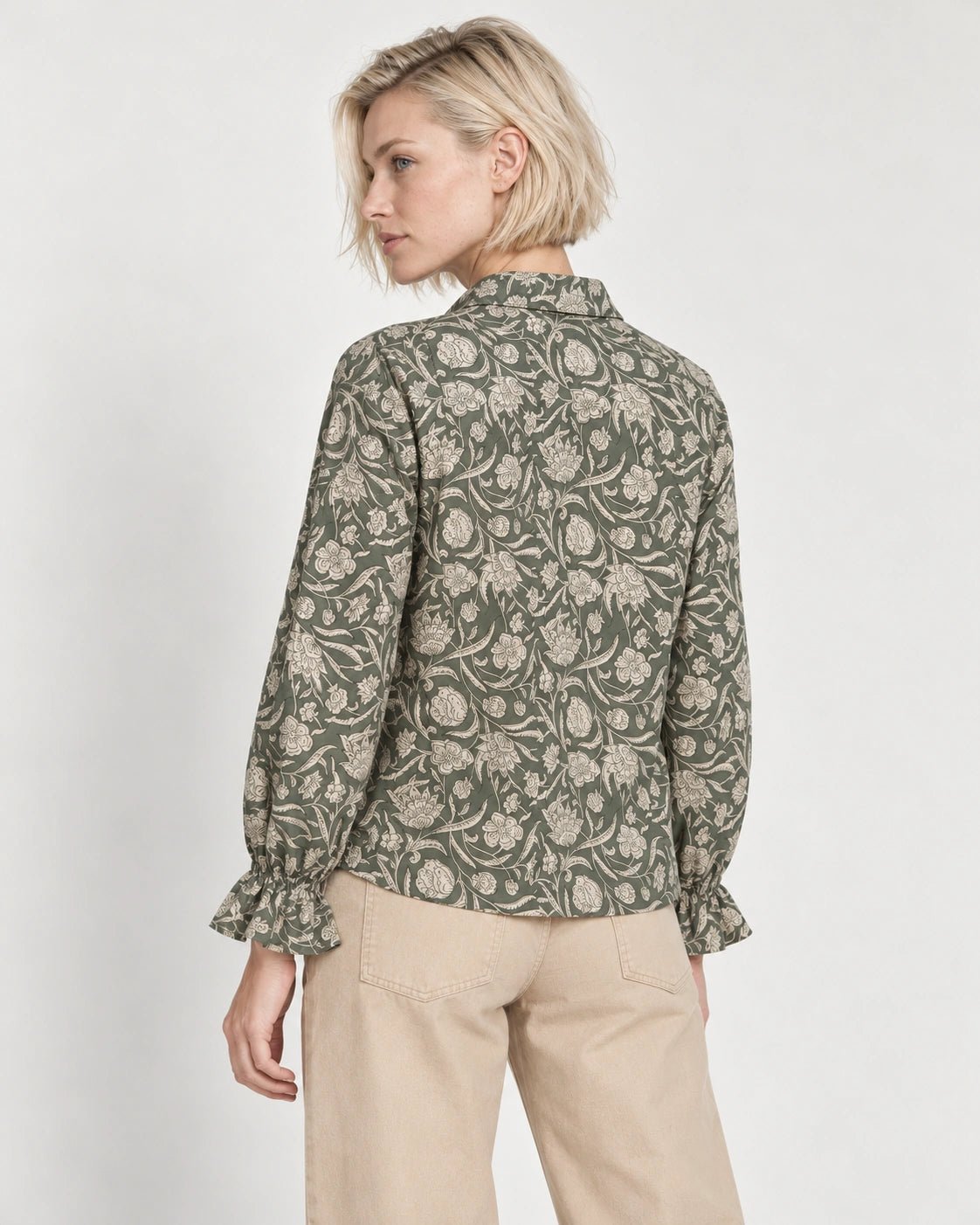 Camicia rever verde, vista posteriore - MADAME VENICE - FW26 - CHANTAL - PORTOGALLO FIORI #Colore_Verde