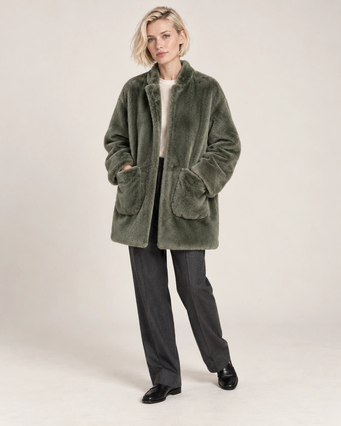 Cappotto verde, vista frontale - MADAME VENICE - FW26 - GIUDITTA - FUR #Colore_Verde