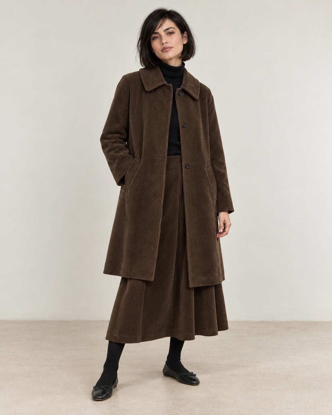 Cappotto faldone marrone, vista frontale - MADAME VENICE - FW26 - GIOVANNA - VELVET SWEET #Colore_Marrone