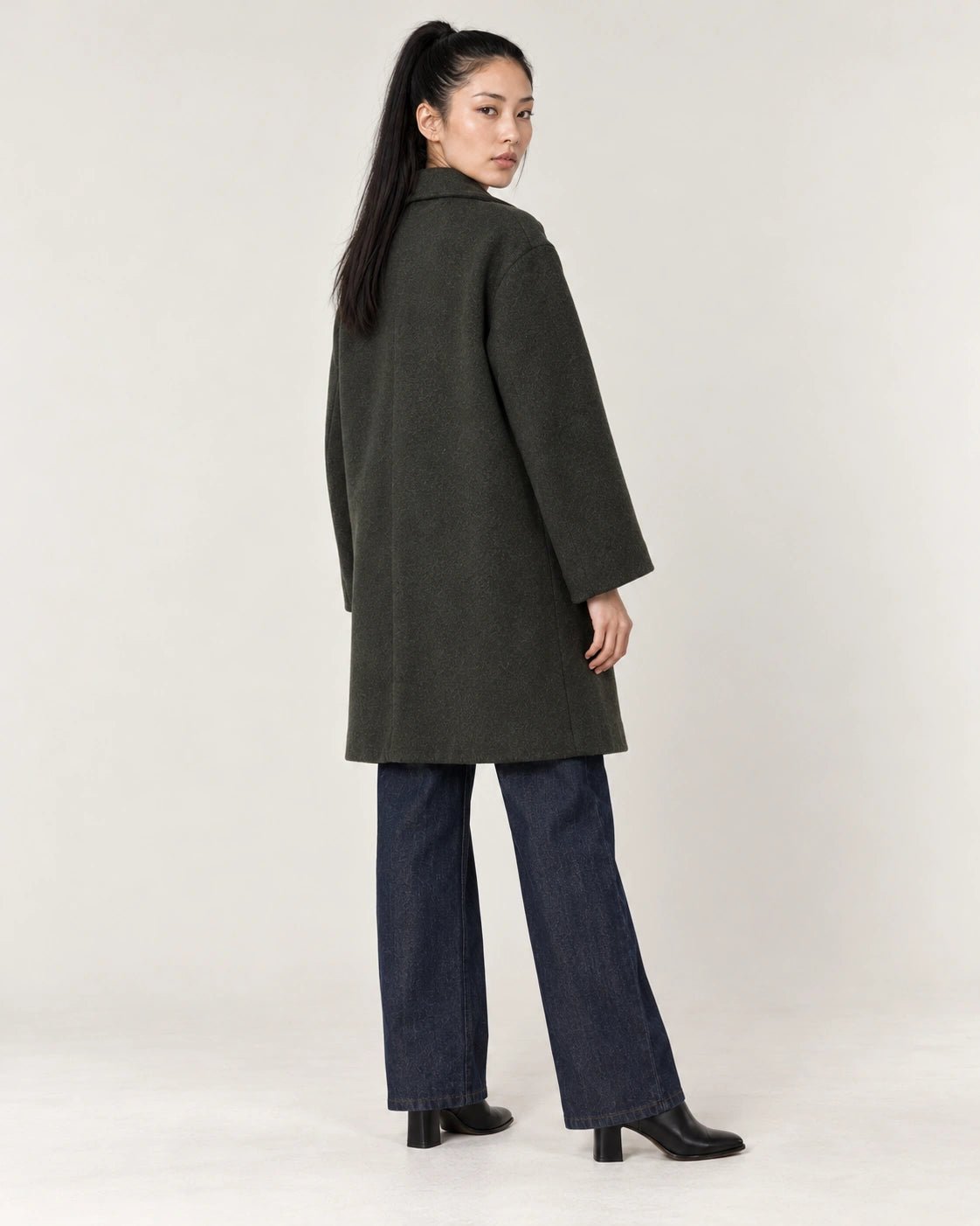 Cappotto sfoderato verde, vista posteriore - MADAME VENICE - FW26 - GRUVY - LUXURY #Colore_Verde