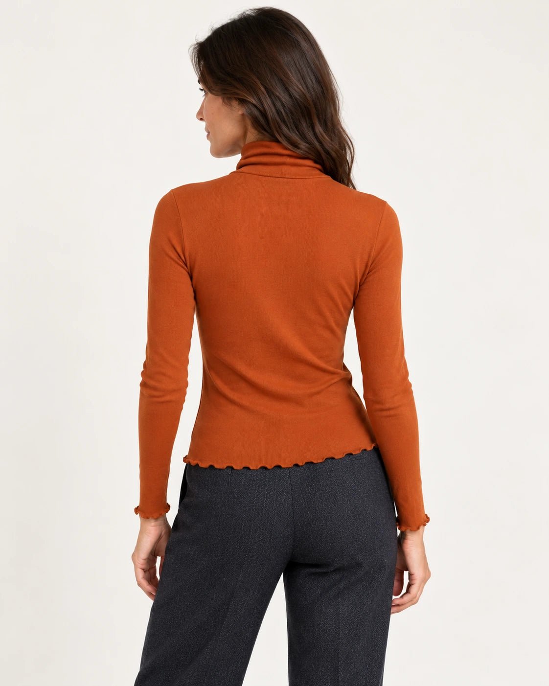 Dolcevita ruggine, vista posteriore - MADAME VENICE - FW25 - MARTA - COSTINA #Colore_Rust