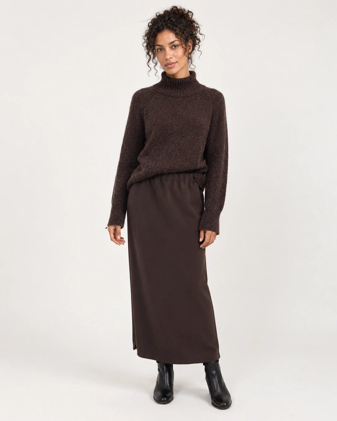 Dolcevita marrone, vista frontale - MADAME VENICE - FW25 - SONIA - PETITE #Colore_Brown