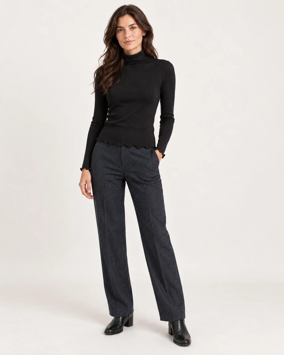 Dolcevita nero, vista frontale - MADAME VENICE - FW25 - MARTA - COSTINA #Colore_Black