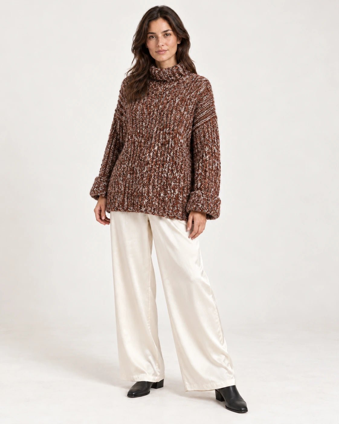 Dolcevita over ruggine, vista frontale - MADAME VENICE - FW25 - SVEVA - ADELAIDE #Colore_Rust