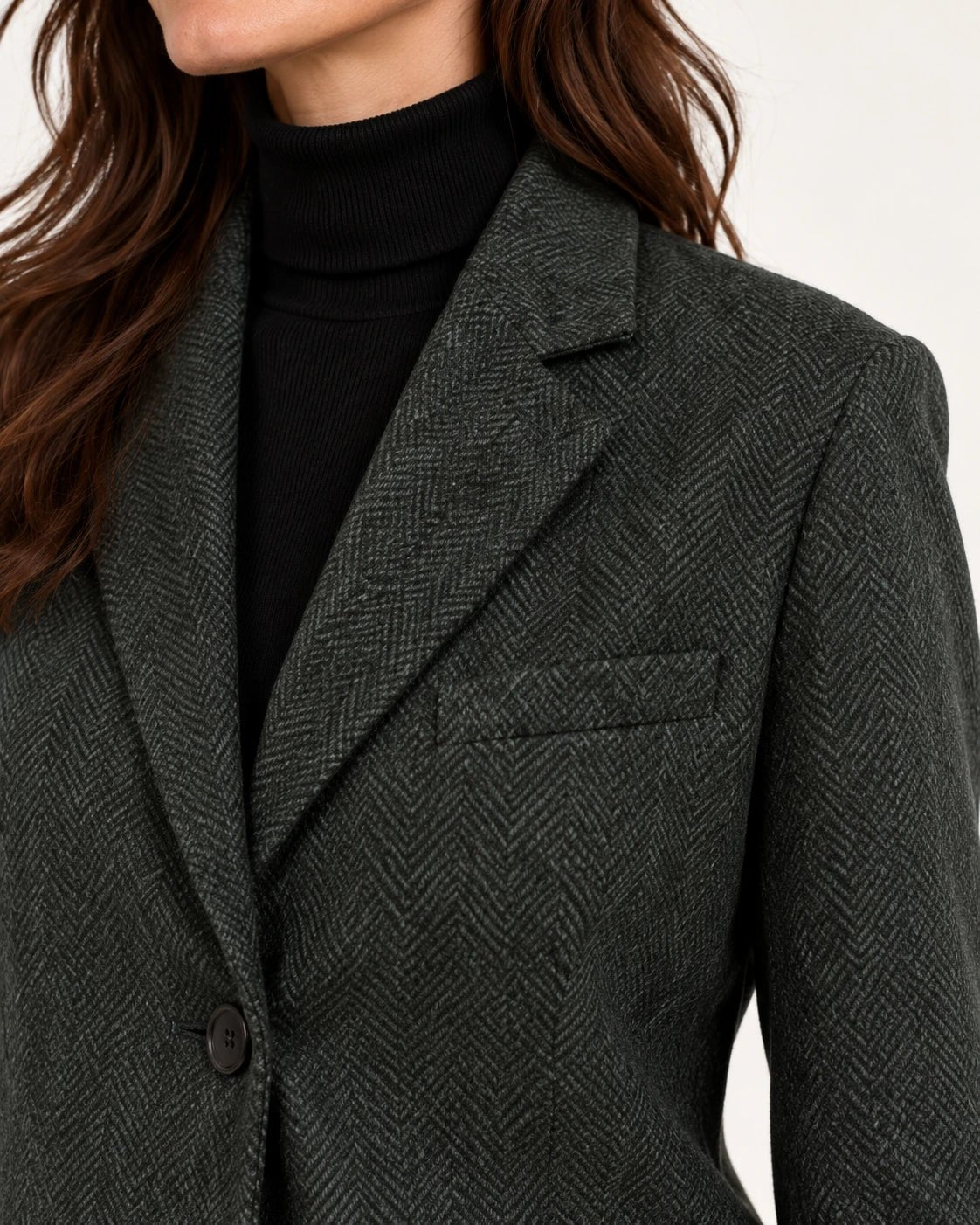 Giacca verde, dettaglio del rever e del tessuto - MADAME VENICE - FW25 - GAIA - SPINATINO #Colore_Green