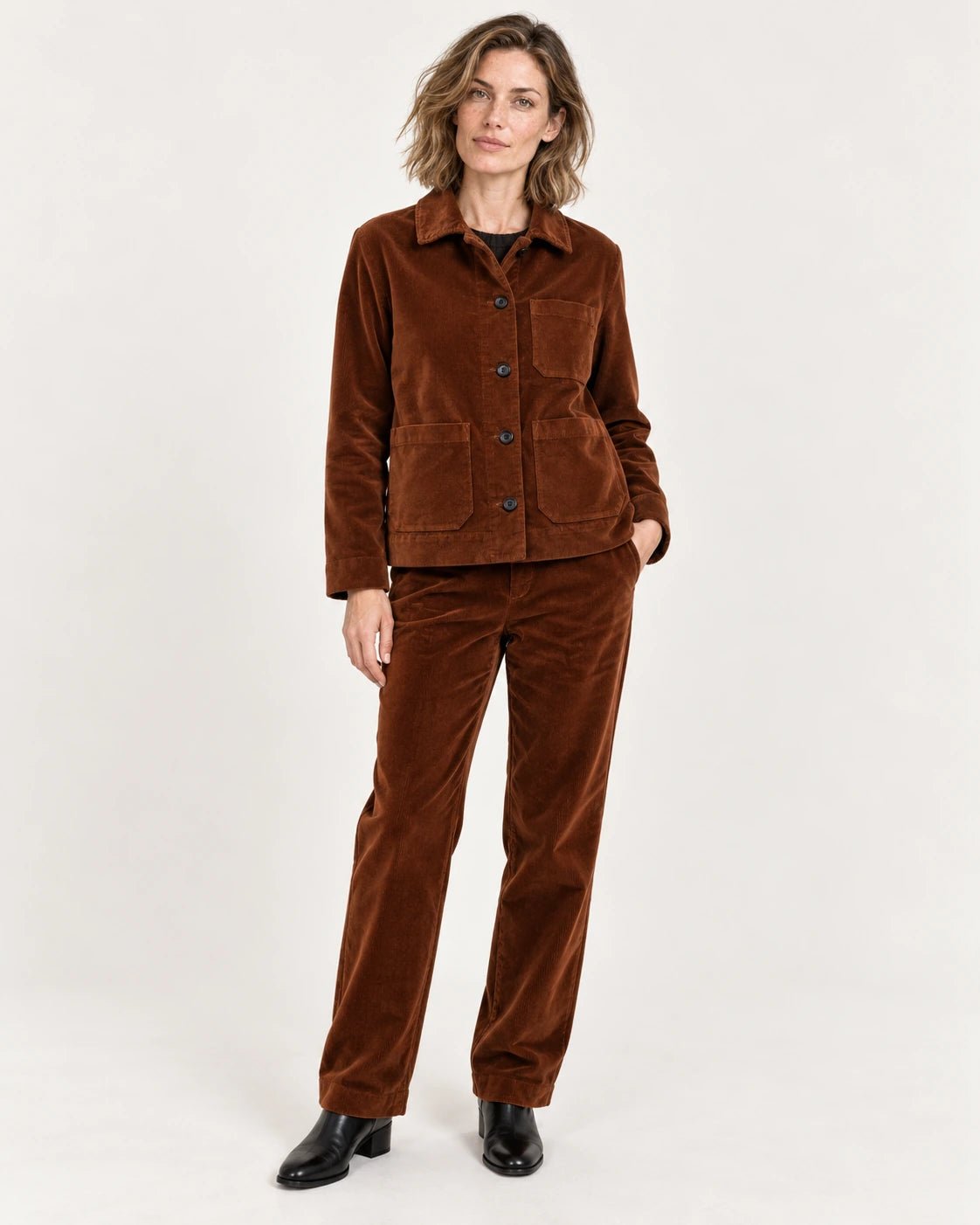 Giacchina sfoderata ruggine, vista frontale - MADAME VENICE - FW25 - GIANNA - VELVET 2000 #Colore_Rust