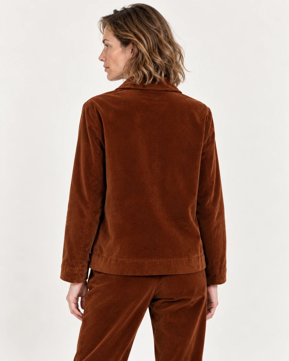 Giacchina sfoderata ruggine, vista posteriore - MADAME VENICE - FW25 - GIANNA - VELVET 2000 #Colore_Rust