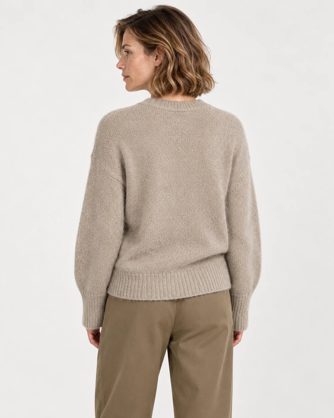Girocollo naturale, vista posteriore - MADAME VENICE - FW25 - STEFANIA - SUMATRA #Colore_Natural