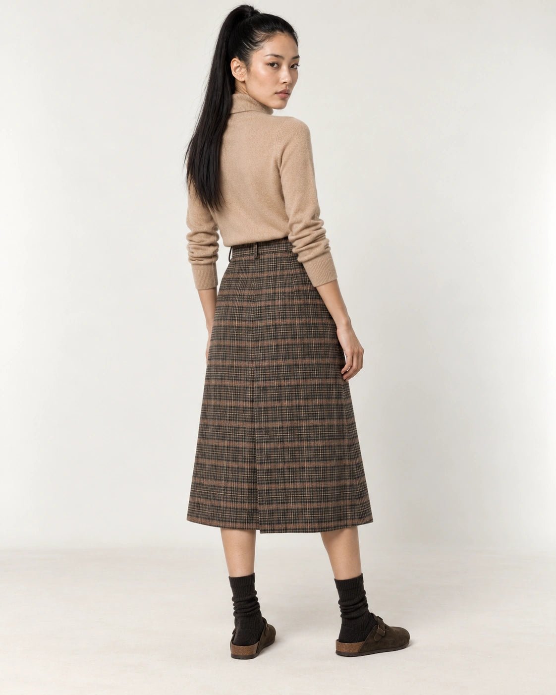 Gonna marrone, vista posteriore - MADAME VENICE - FW26 - NIKY - QUADRO #Colore_Marrone