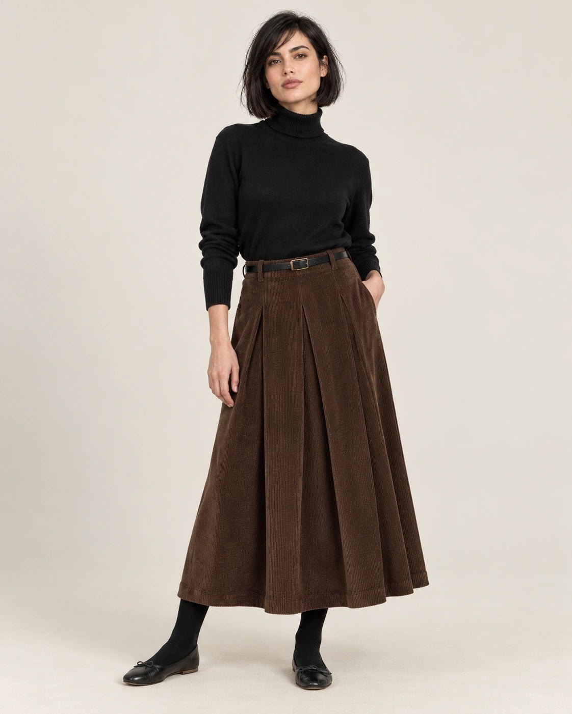 Gonna faldoni marrone, vista frontale - MADAME VENICE - FW26 - NIVES - VELVET SWEET #Colore_Marrone
