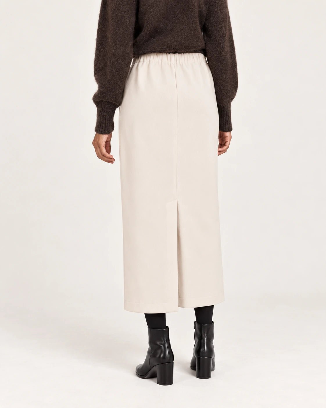 Gonna tubo naturale, vista posteriore - MADAME VENICE - FW25 - NAOMI - CREPE TECNICO #Colore_Natural
