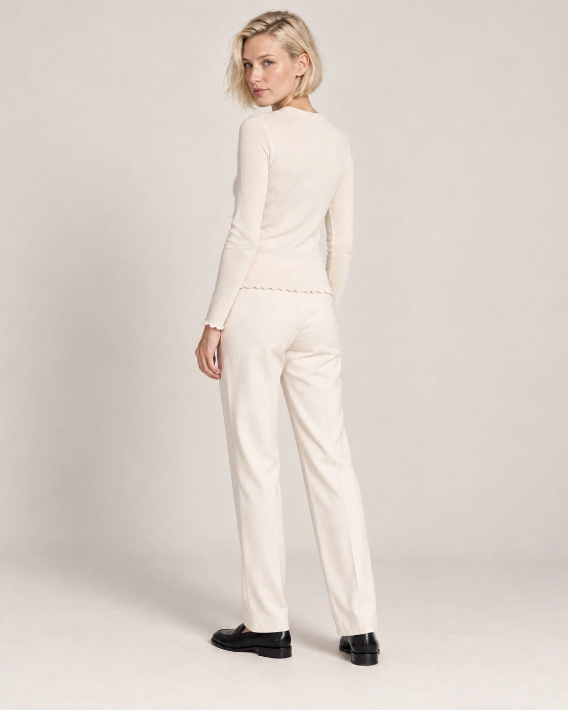 Maglia girocollo naturale, vista posteriore - MADAME VENICE - FW26 - MAURA - COSTINA #Colore_Naturale