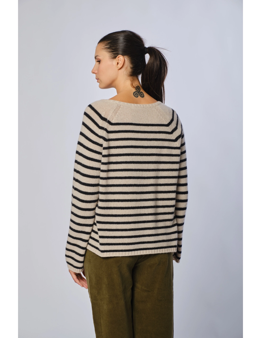 Maglia girocollo cachemire righe