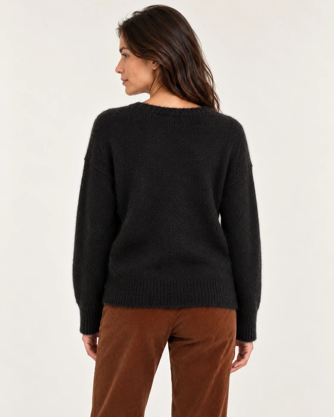 Maglia scollo v nero, vista posteriore - MADAME VENICE - FW25 - SELLY - SUMATRA #Colore_Black