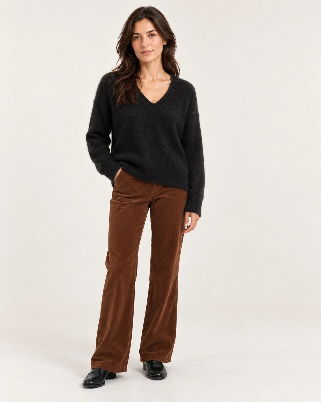 Maglia scollo v nero, vista frontale - MADAME VENICE - FW25 - SELLY - SUMATRA #Colore_Black