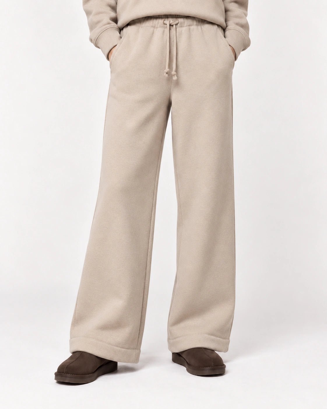 Pantalone avana, dettaglio del capo - MADAME VENICE - FW26 - PAKITA - FELIX #Colore_Avana