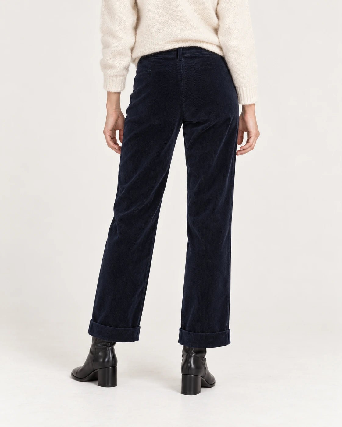Pantalone con risvolto blu, vista posteriore - MADAME VENICE - FW25 - PALMIRA - VELVET 2000 #Colore_Blue