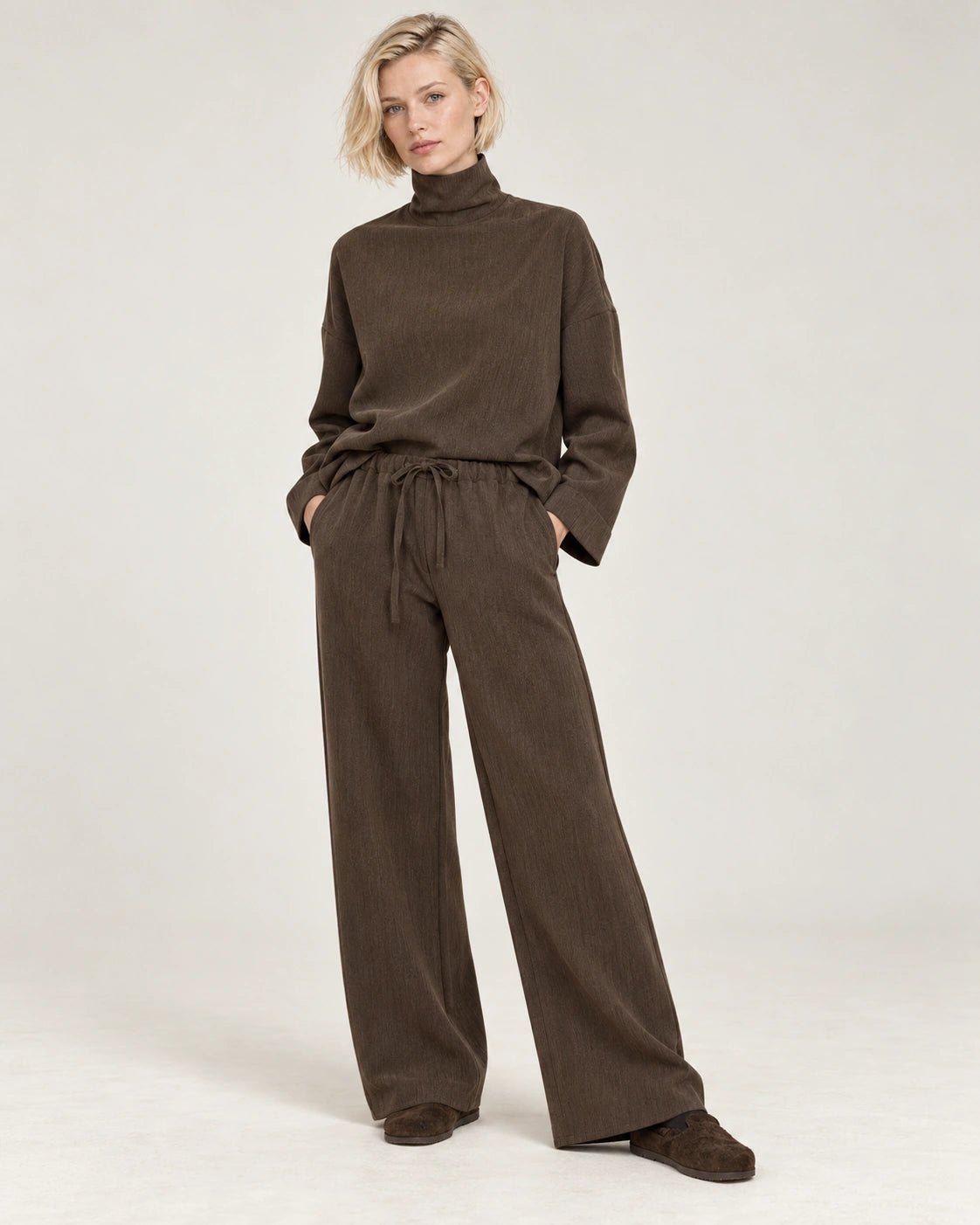 Pantalone elastico tabacco, vista frontale - MADAME VENICE - FW26 - PAMELA - CREPE TECNICO #Colore_Tabacco