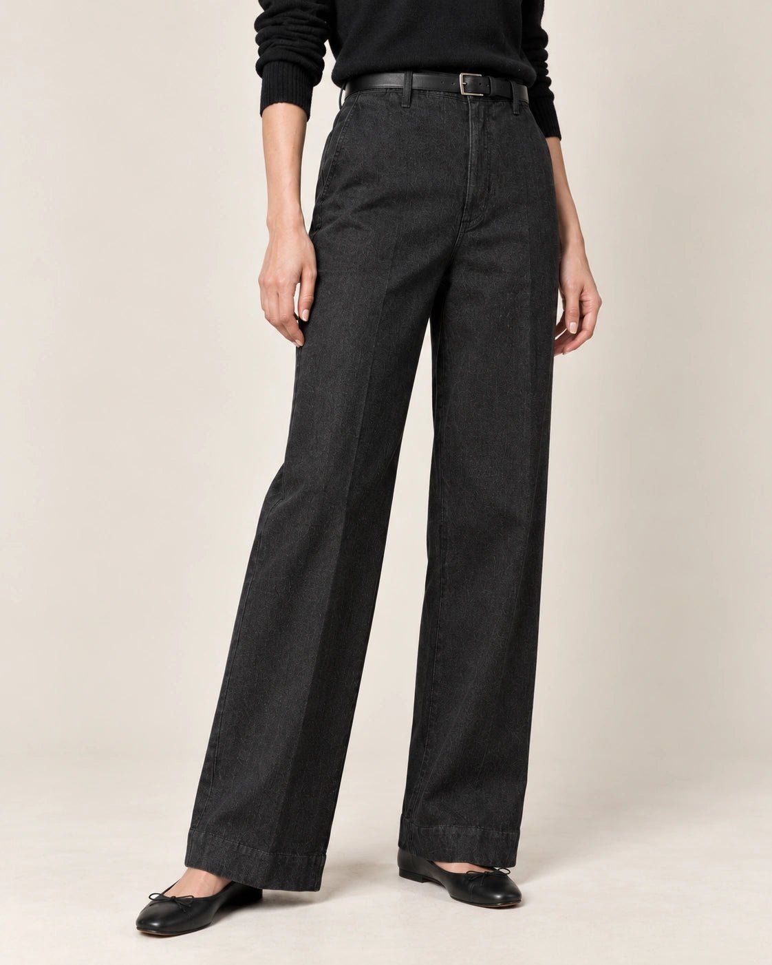 Pantalone palazzo nero, dettaglio del capo - MADAME VENICE - FW26 - PRISCILLA - DENIM STRETCH #Colore_Nero