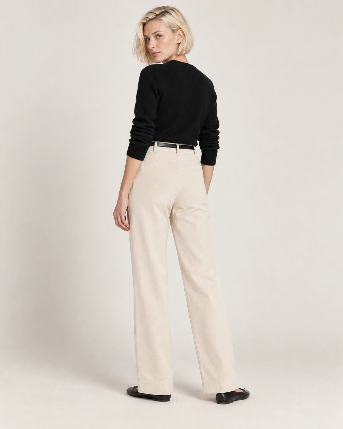 Pantalone palazzo naturale, vista posteriore - MADAME VENICE - FW26 - PRISCILLA - VELLUTO 2000 #Colore_Naturale