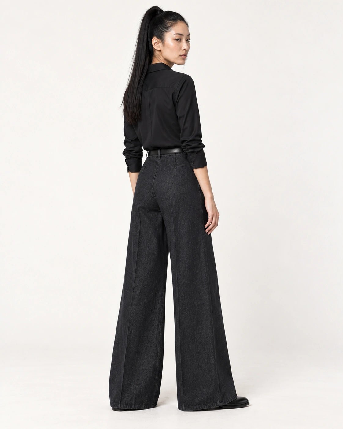 Pantalone palazzone nero, vista posteriore - MADAME VENICE - FW26 - PANAMA - DENIM STRETCH #Colore_Nero