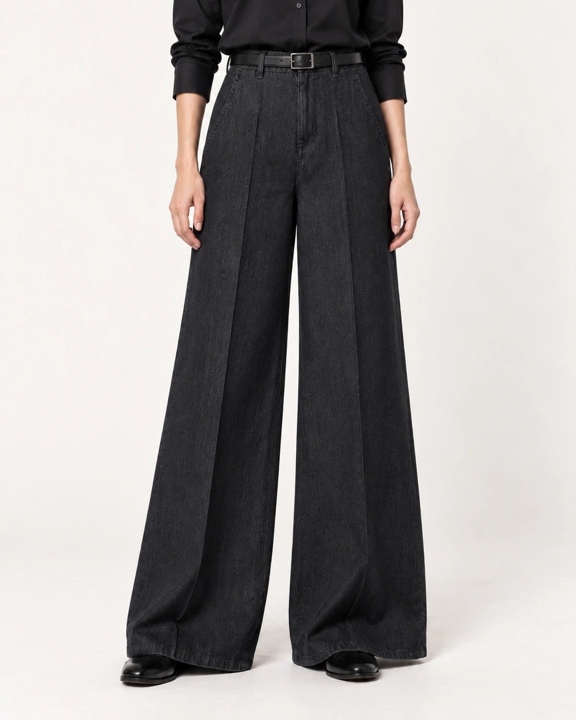 Pantalone palazzone nero, dettaglio del capo - MADAME VENICE - FW26 - PANAMA - DENIM STRETCH #Colore_Nero