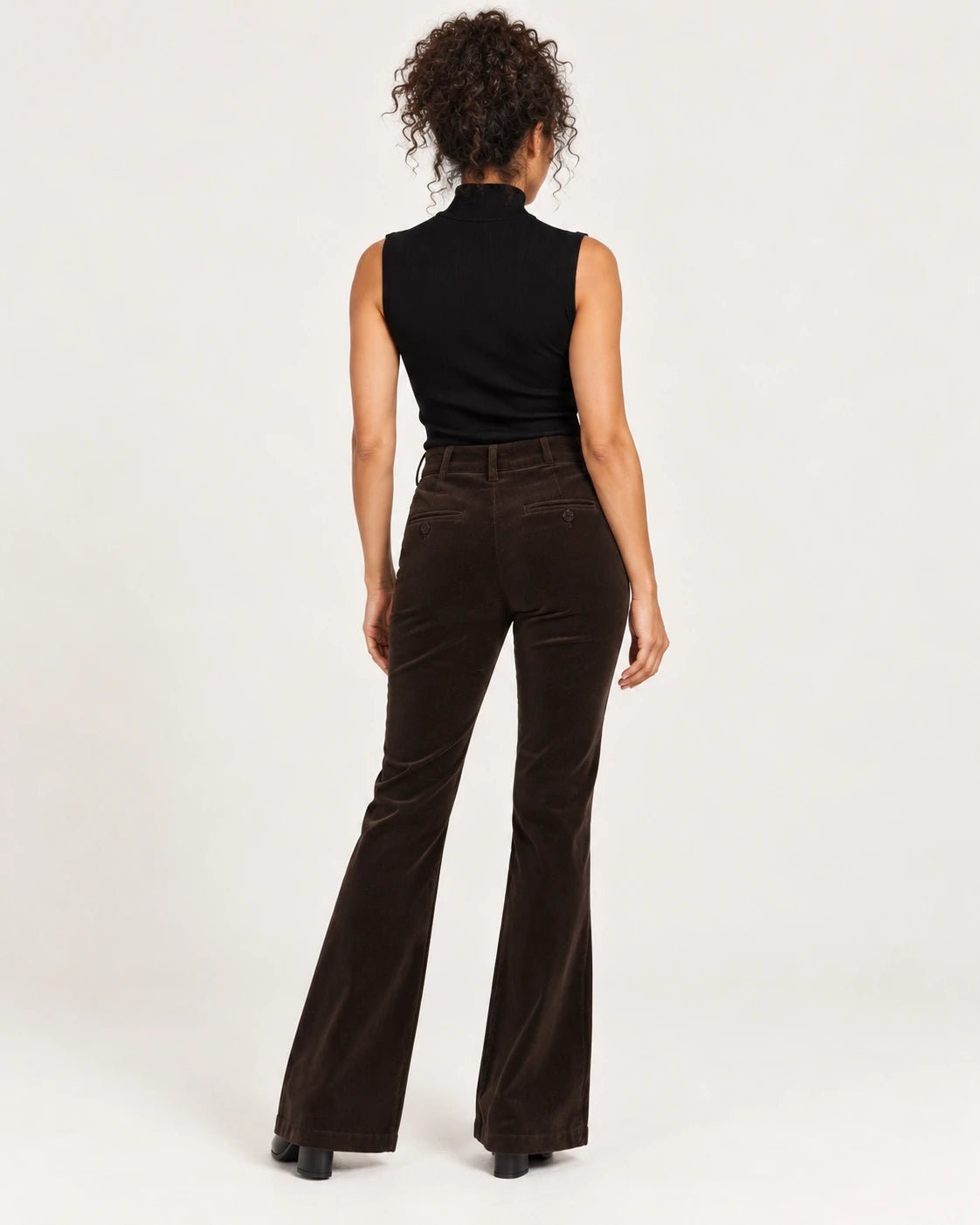 Pantalone zampa marrone, vista posteriore - MADAME VENICE - FW25 - PAYTON - VELVET 2000 #Colore_Brown