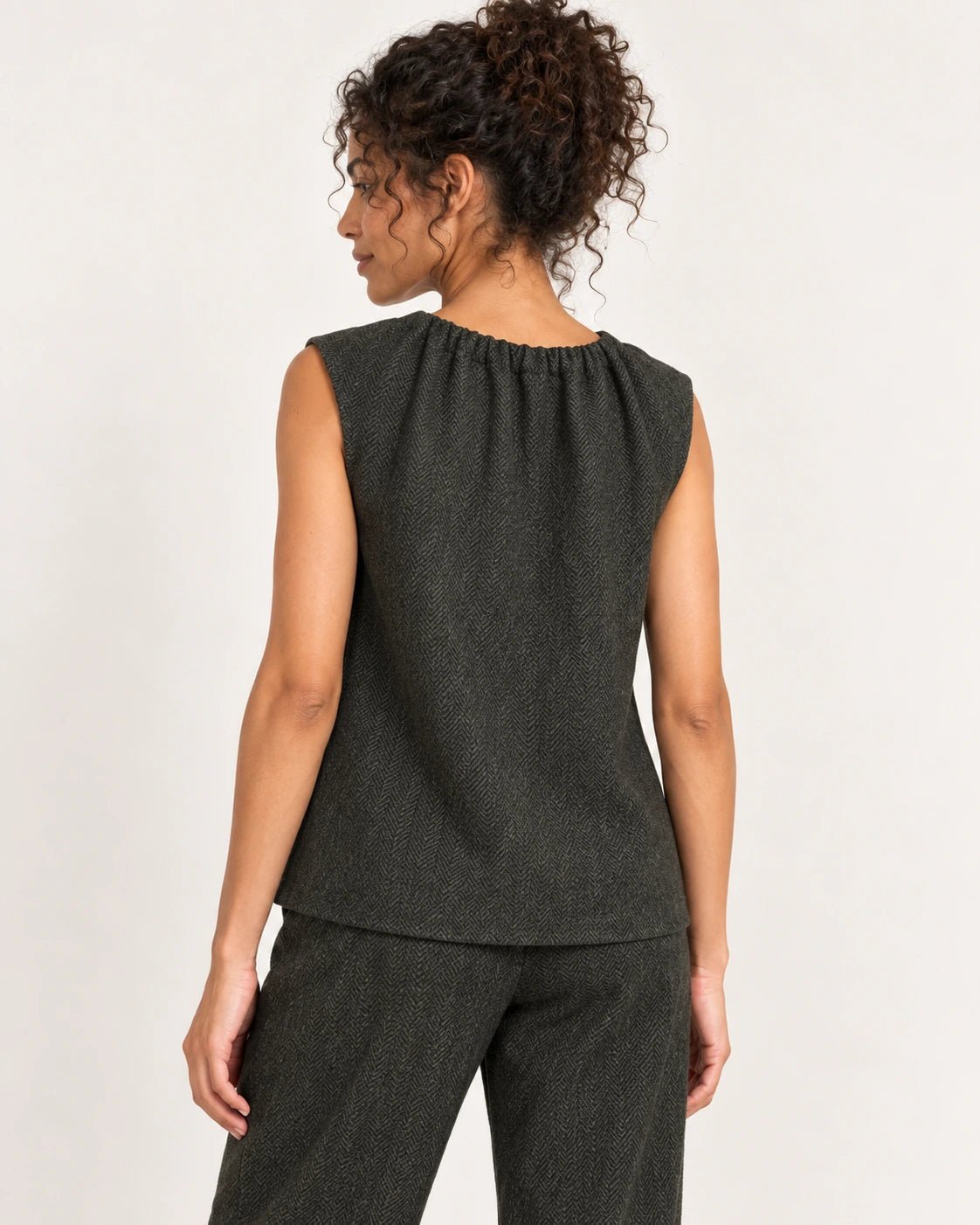 Top verde, vista posteriore - MADAME VENICE - FW25 - VERA - SPINATINO #Colore_Green