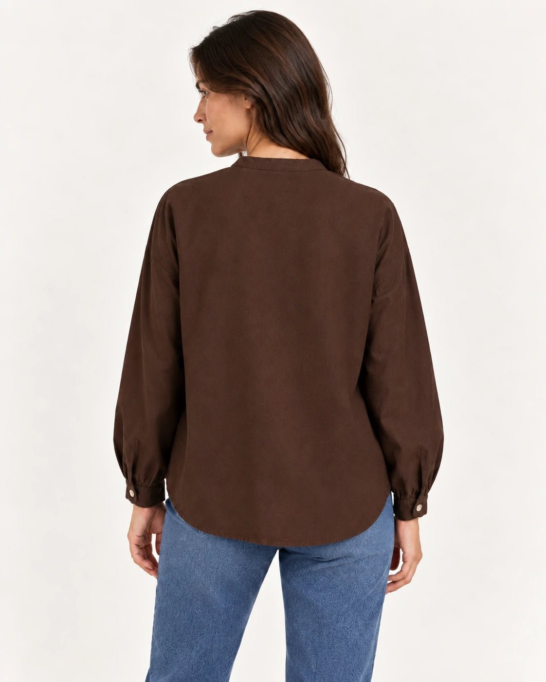 Camicia coreana marrone, vista posteriore - MADAME VENICE - FW25 - CHARLOTTE - COTTON BIO #Colore_Brown