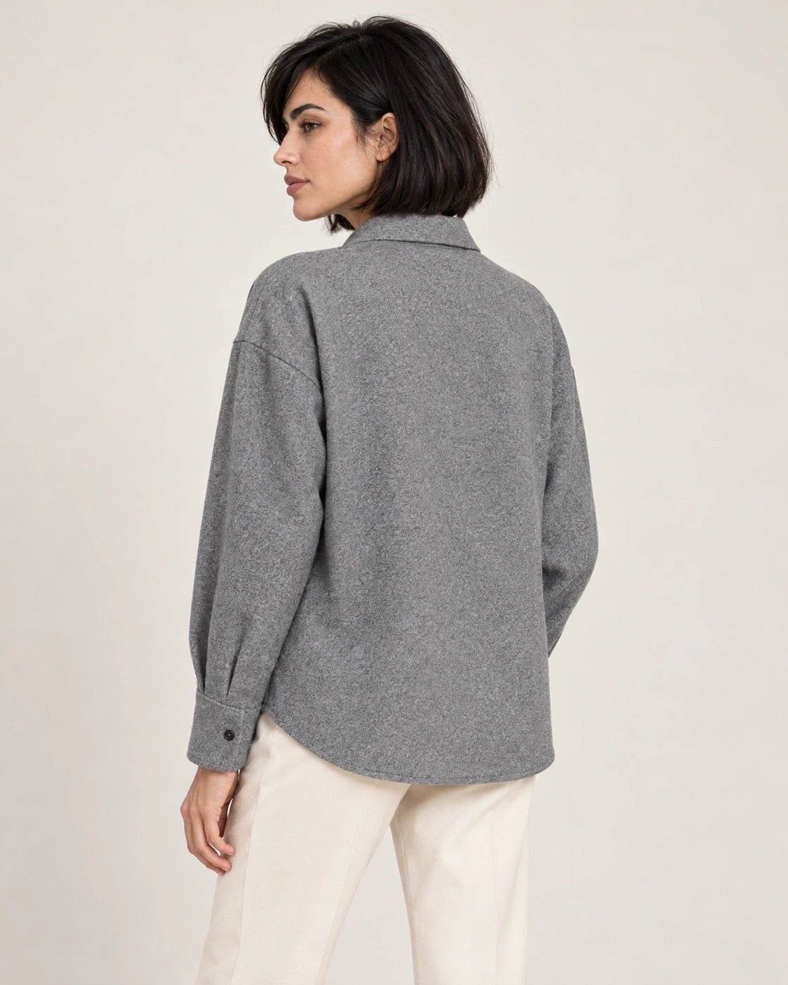 Camicia uomo grigio chiaro, vista posteriore - MADAME VENICE - FW26 - CARACAS - LANA JESI #Colore_Grigio Chiaro