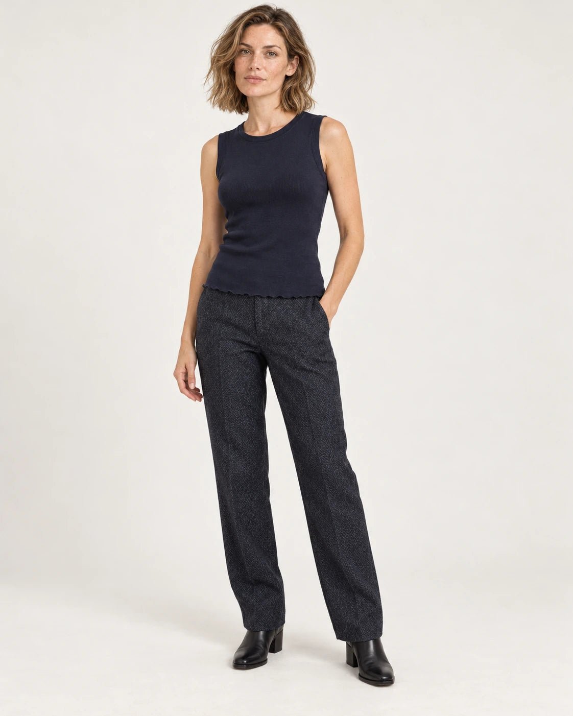 Canotta blu, vista frontale - MADAME VENICE - FW25 - VERONICA - COSTINA #Colore_Blue