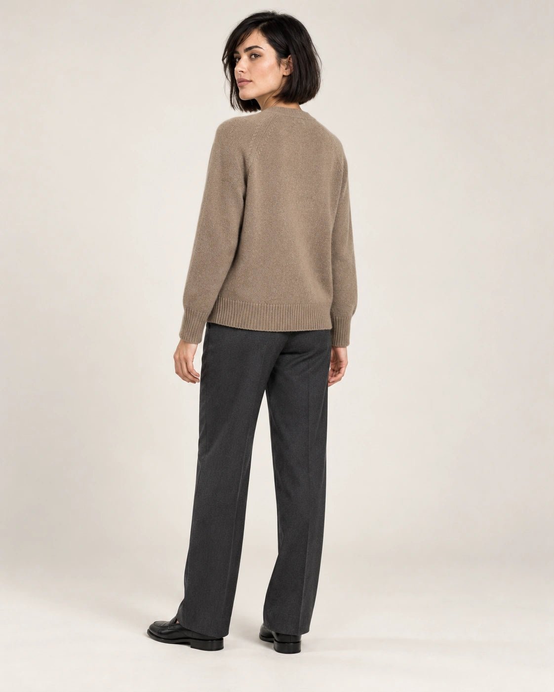 Cardigan avana, vista posteriore - MADAME VENICE - FW26 - SABRINA - PEPITA #Colore_Avana