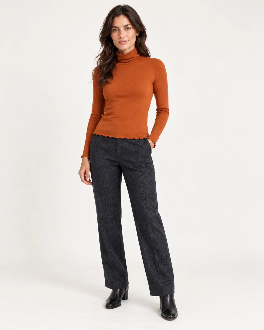 Dolcevita ruggine, vista frontale - MADAME VENICE - FW25 - MARTA - COSTINA #Colore_Rust