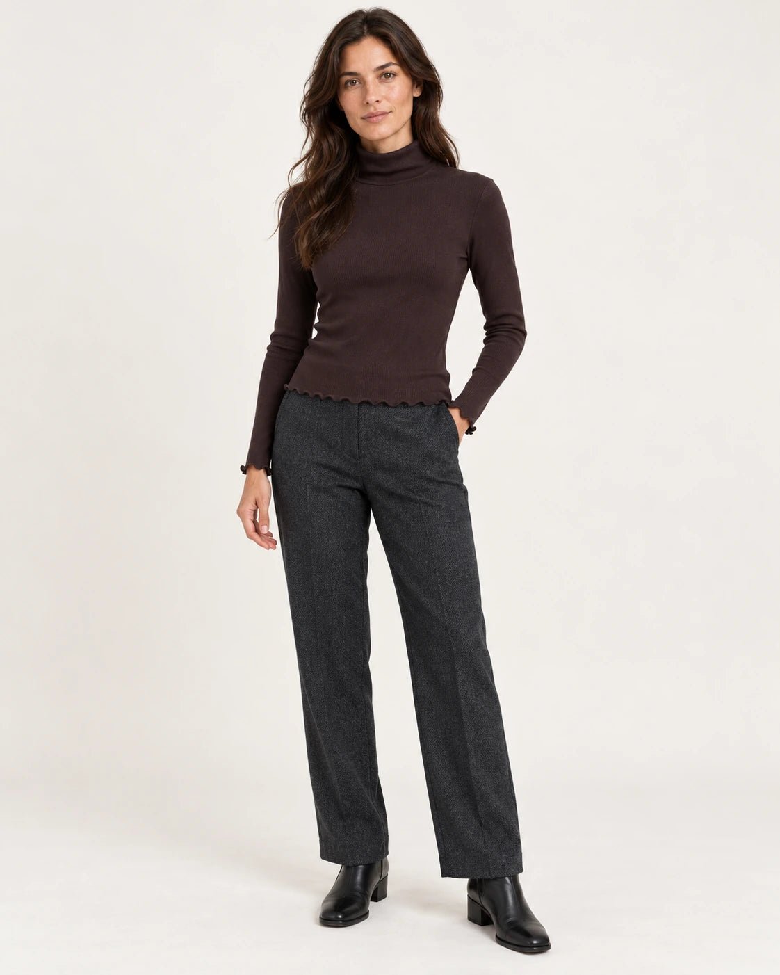 Dolcevita moka, vista frontale - MADAME VENICE - FW25 - MARTA - COSTINA #Colore_Moka
