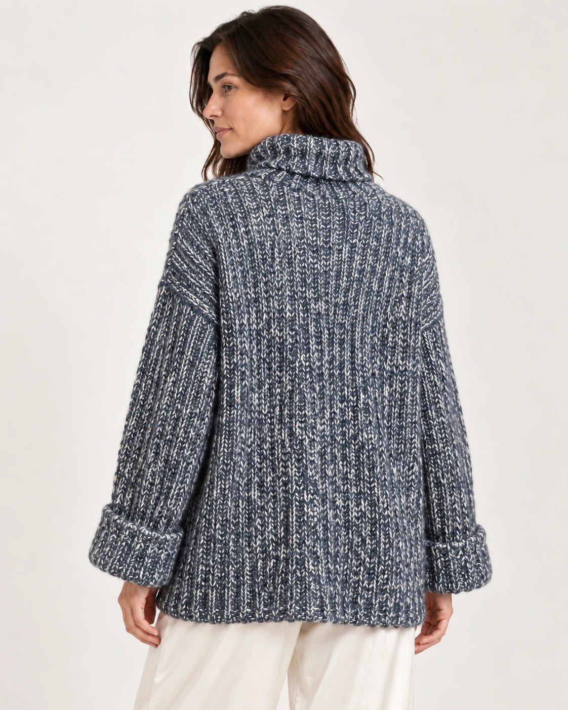 Dolcevita over blu, vista posteriore - MADAME VENICE - FW25 - SVEVA - ADELAIDE #Colore_Blue
