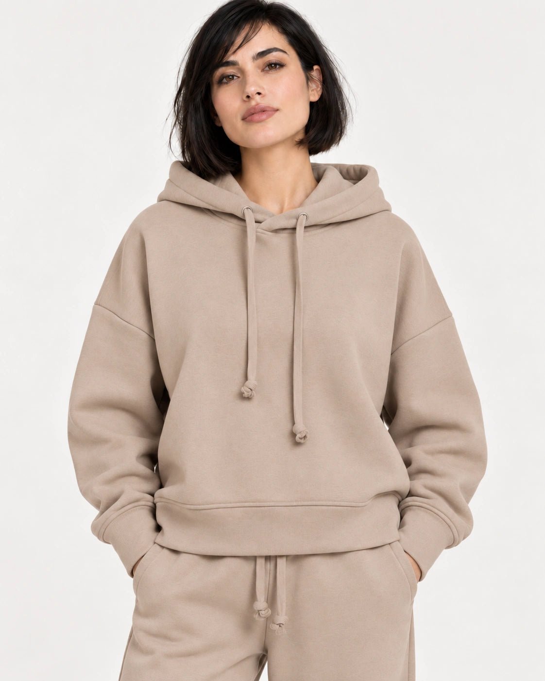 Felpa cappuccio avana, dettaglio del capo - MADAME VENICE - FW26 - MONIQUE - FELIX #Colore_Avana