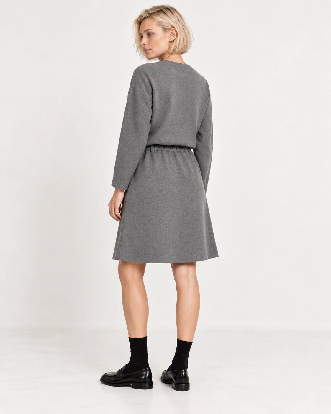 Gonna grigio chiaro, vista posteriore - MADAME VENICE - FW26 - NINA - LANA JESI #Colore_Grigio Chiaro