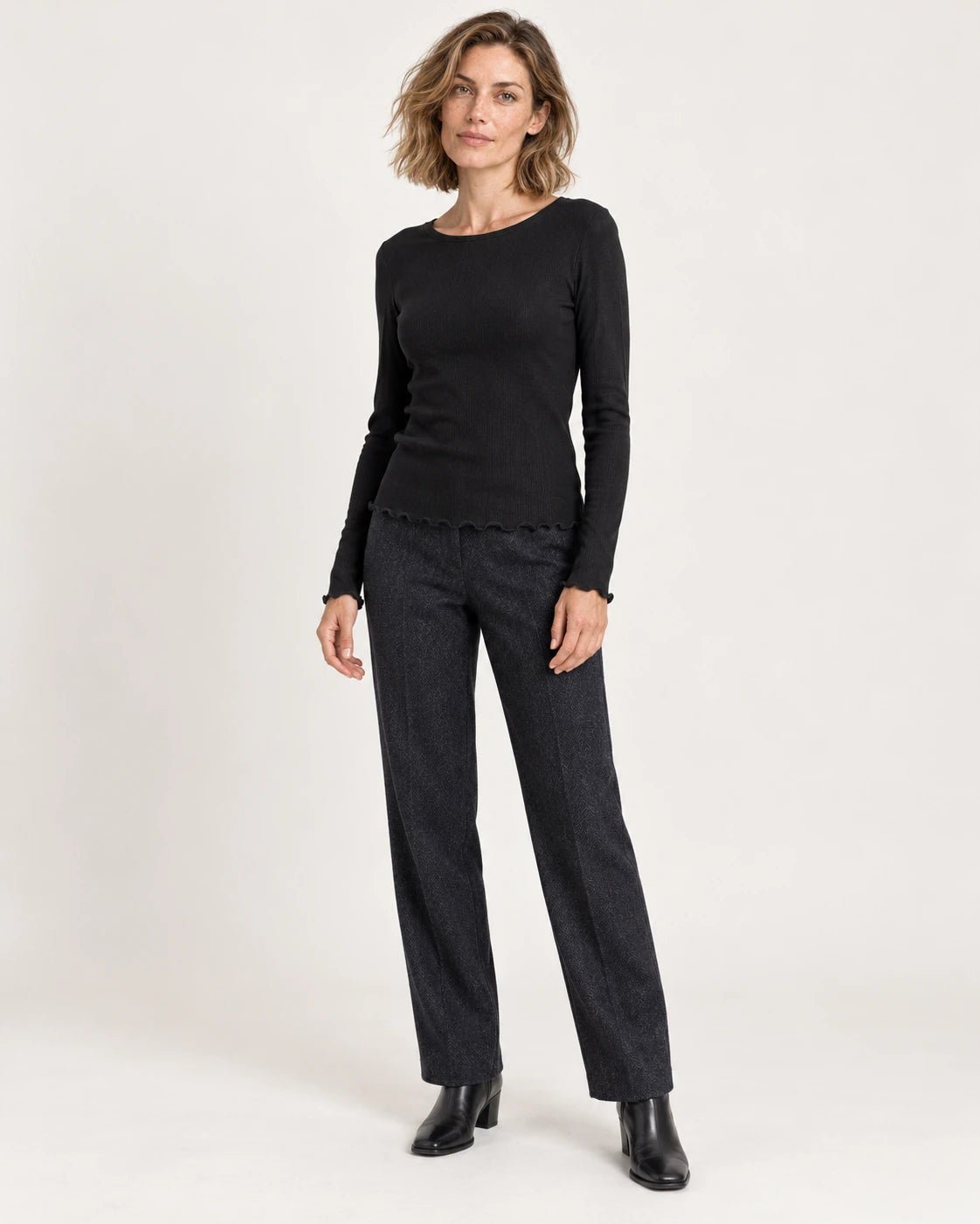 Maglia girocollo nero, vista frontale - MADAME VENICE - FW25 - MAURA - COSTINA #Colore_Black