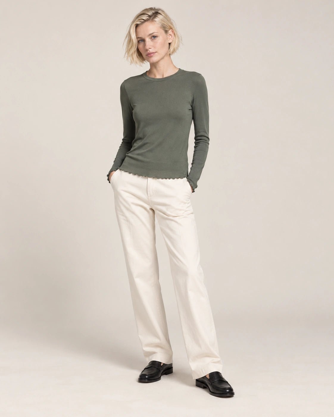 Maglia girocollo verde, vista frontale - MADAME VENICE - FW26 - MAURA - COSTINA #Colore_Verde