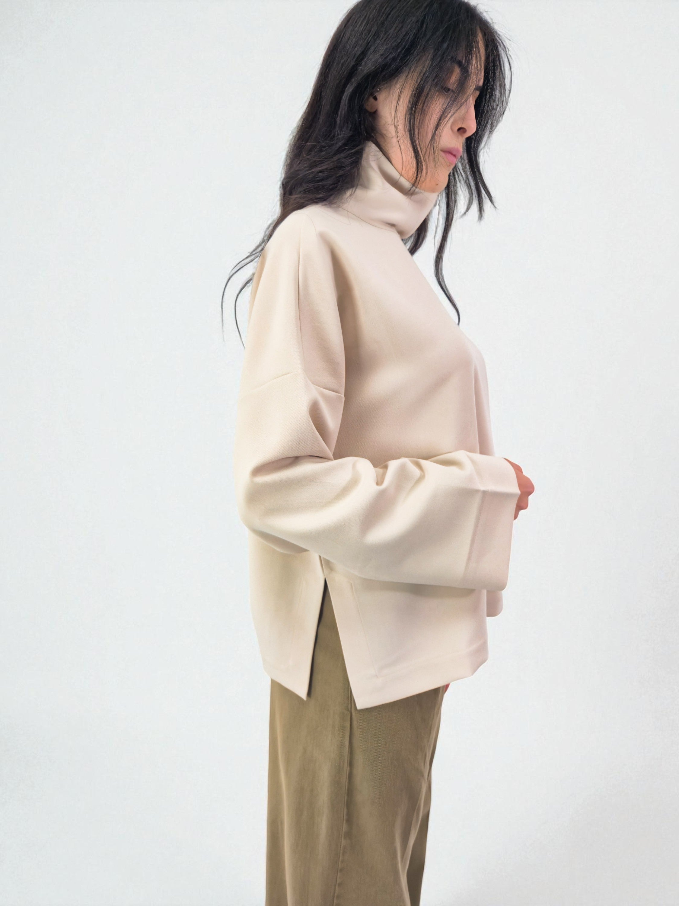 Maglia over collo alto - MADAME VENICE - FW25 - MYREA - CREPE TECNICO - BLACK - XS