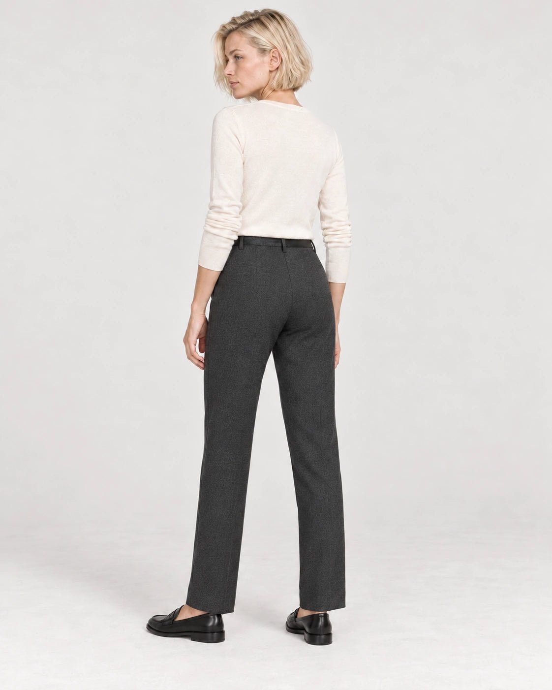 Pantalone chino slim grigio scuro, vista posteriore - MADAME VENICE - FW26 - PRAGA - LANA JESI #Colore_Grigio Scuro