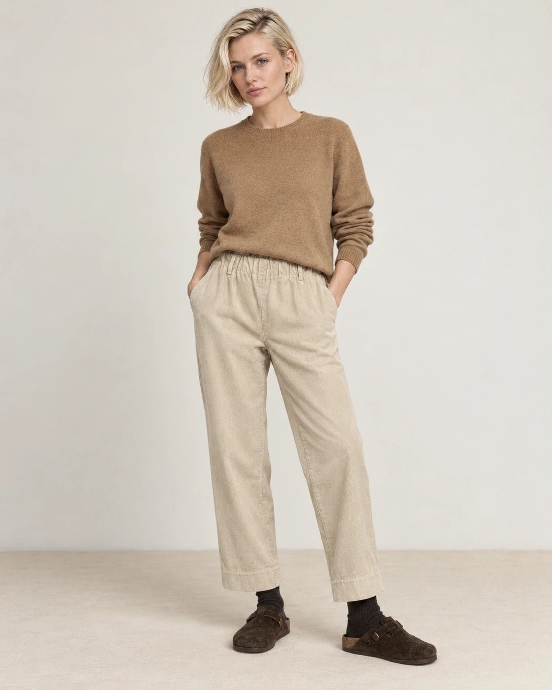 Pantalone elastico naturale, vista frontale - MADAME VENICE - FW26 - PAOLA - VELLUTO 2000 #Colore_Naturale